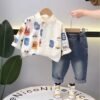 Ensemble 2 Pièces Garçon – Chemise Cartoon & Jean Confortable