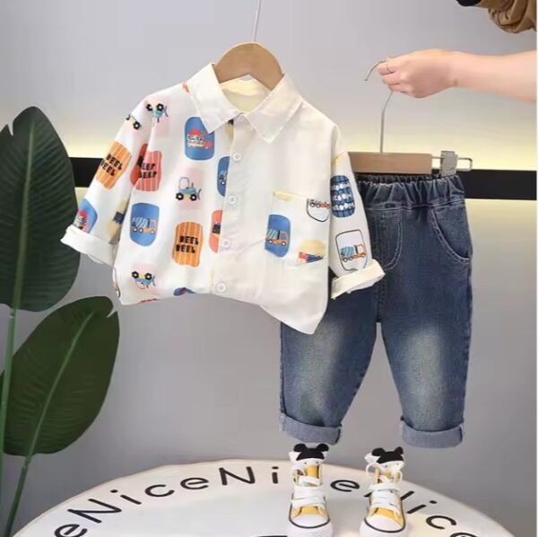 Ensemble 2 Pièces Garçon – Chemise Cartoon & Jean Confortable