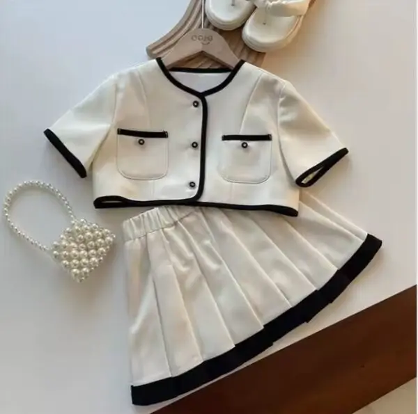 Ensemble Élégance – Costume Deux Pièces Fille